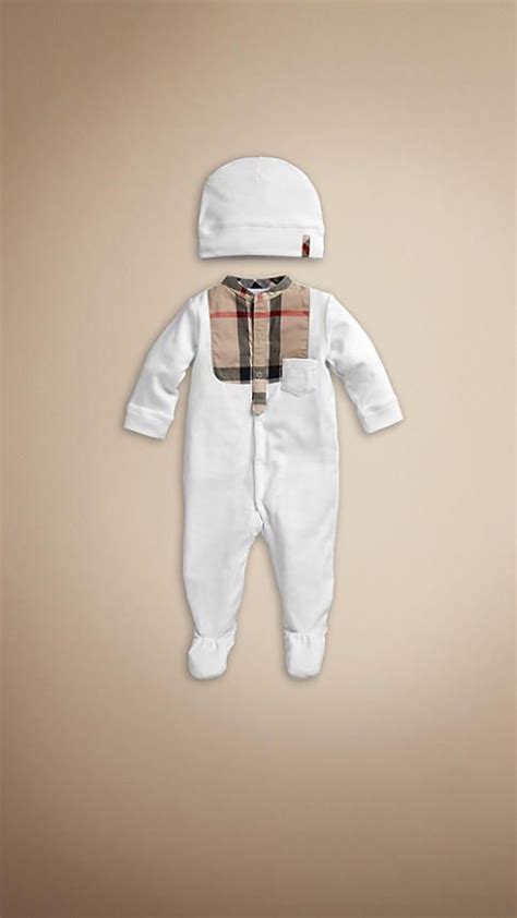 burberry baby petje|Burberry newborn.